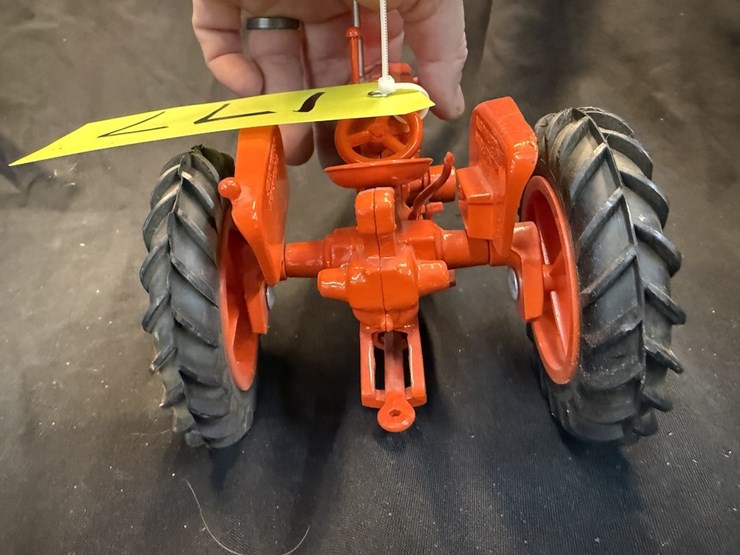 scale-models-allis-chalmer-d17-image-6