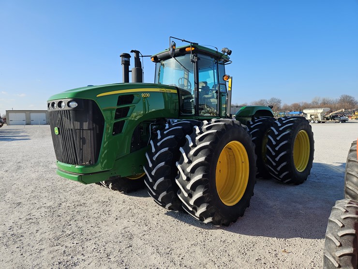 john-deere-9230-image-24