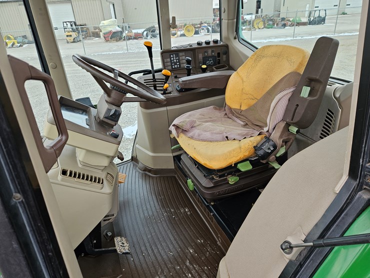 john-deere-6420-image-12