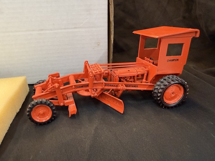 teswater-1936-champion-road-grader-image-4