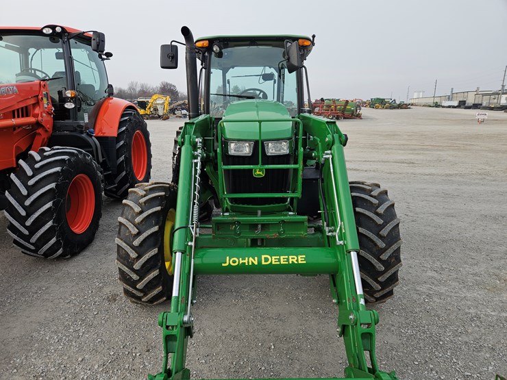 john-deere-6120e-image-4
