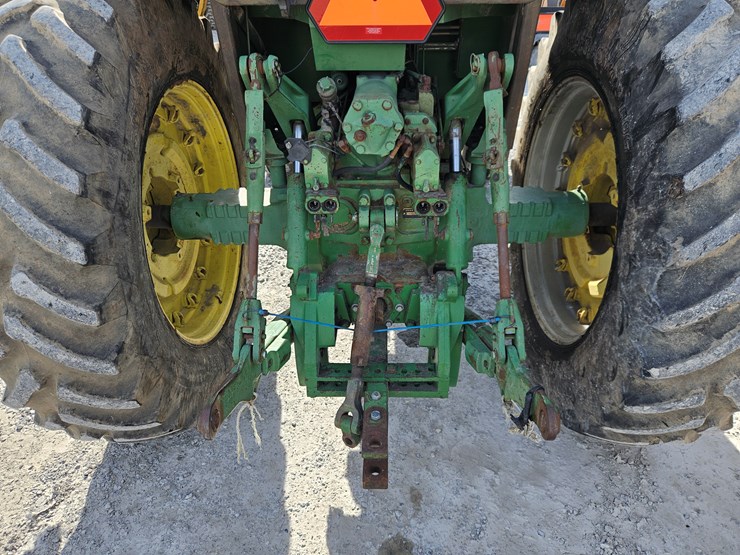 john-deere-4840-image-13