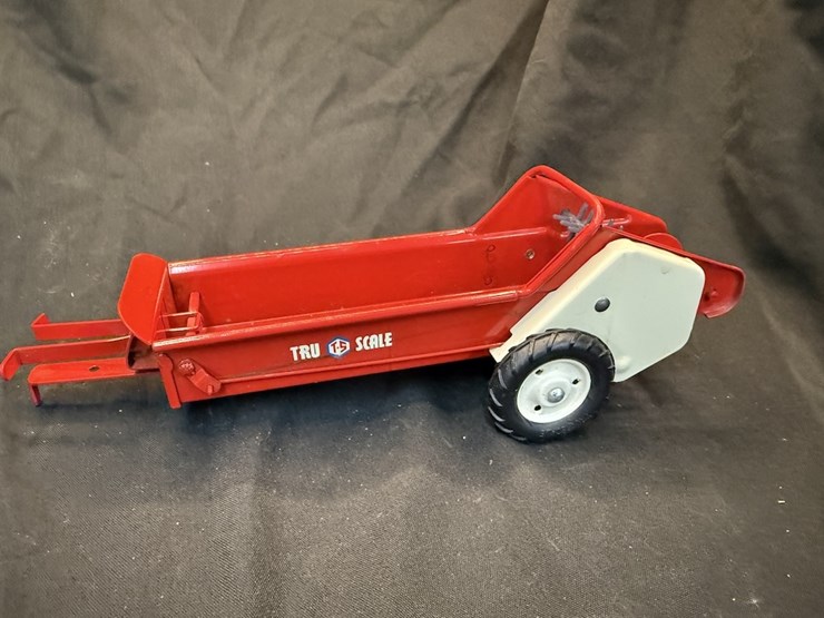 tru-scale-spreader-image-6