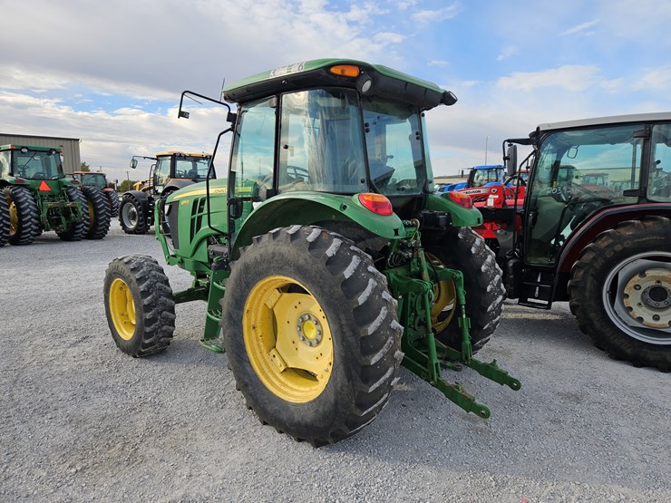 john-deere-6115d-image-11