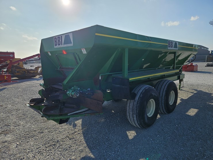 #205201-•-bbi-20-litter-spreader-image-9