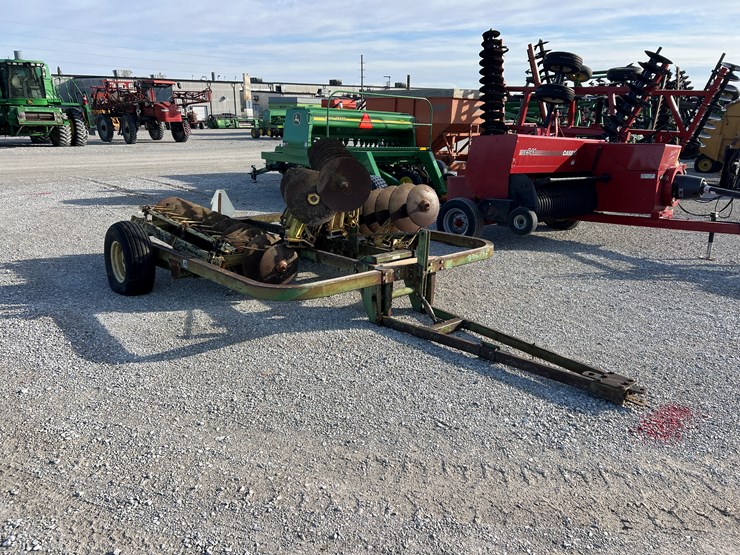 john-deere-210-image-1