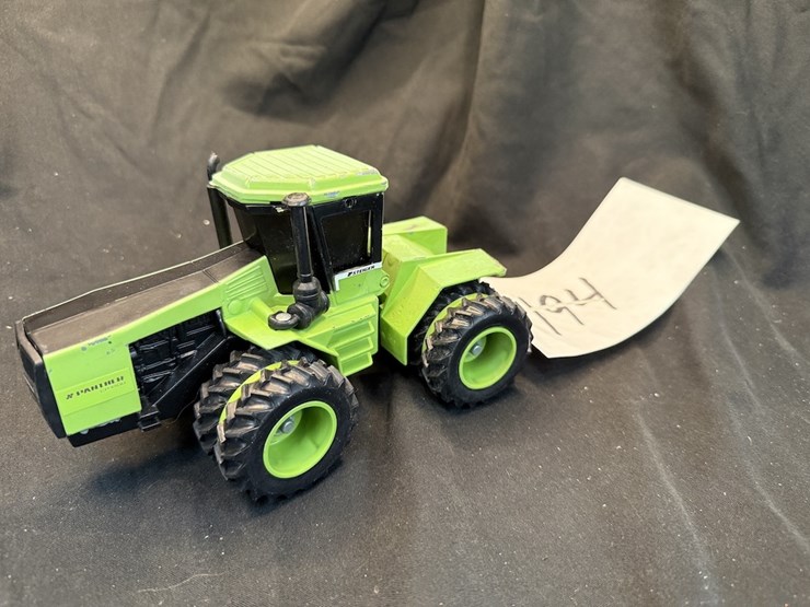 ertl-steiger-panther-cp-1400-image-1