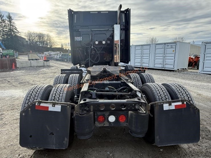 international-prostar-image-5