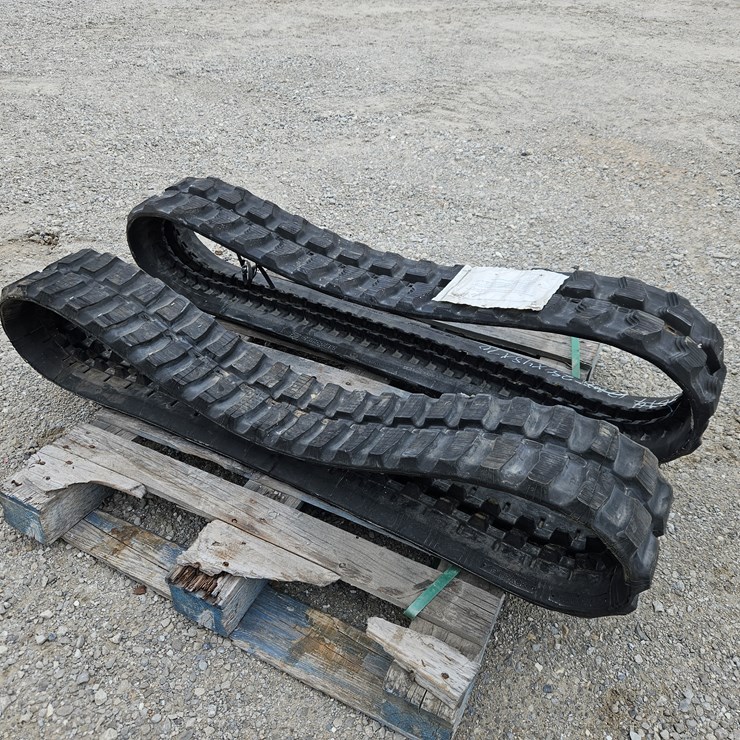 #205120 • Camoplast 230X48X70 Tracks