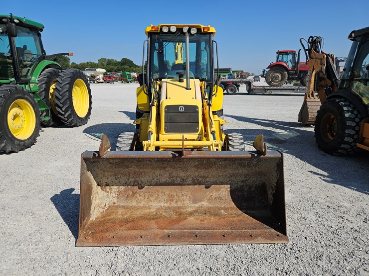 2005-new-holland-lb75b-image-2