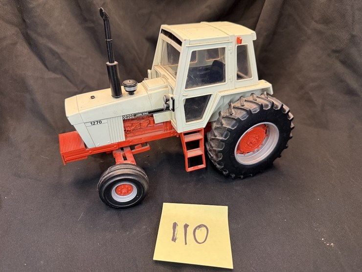 ertl-case-agri-king-1270-image-1