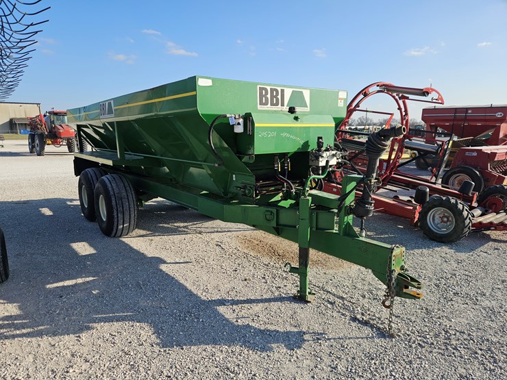 #205201-•-bbi-20-litter-spreader-image-14