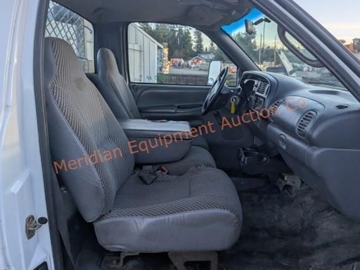 1999-dodge-ram-3500-image-25