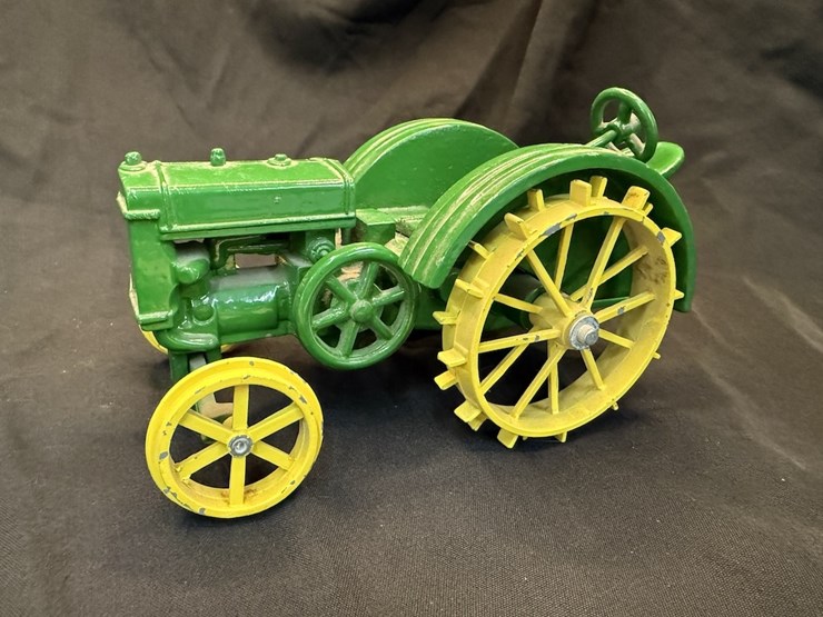 ertl-john-deere-model-d-image-2