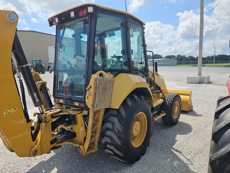 #203035-•-2021-caterpillar-416st-backhoe-image-24