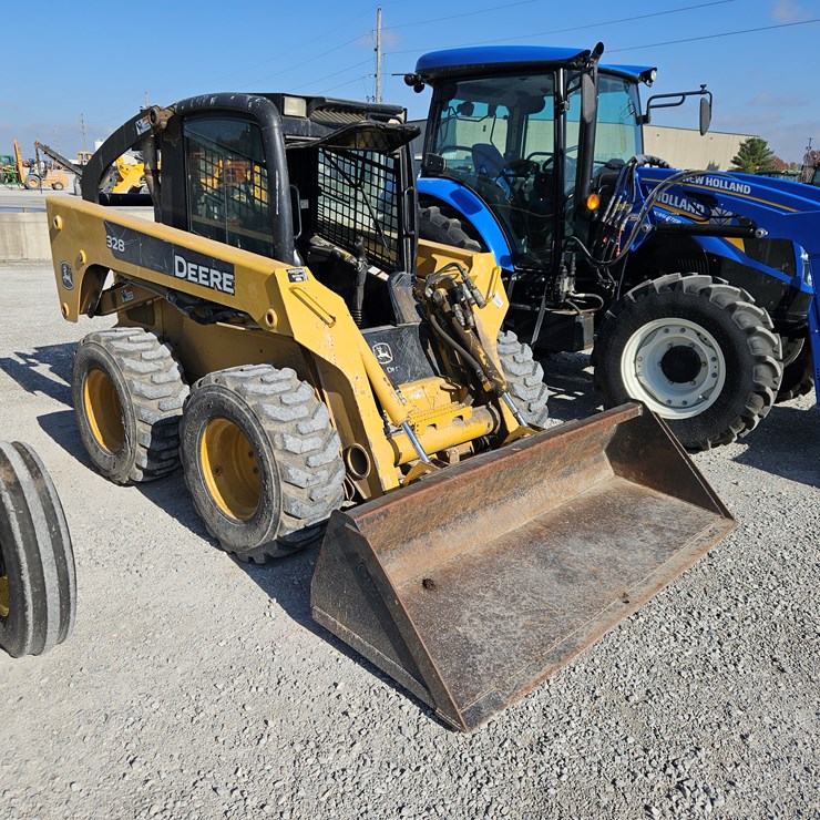 2006 JOHN DEERE 328