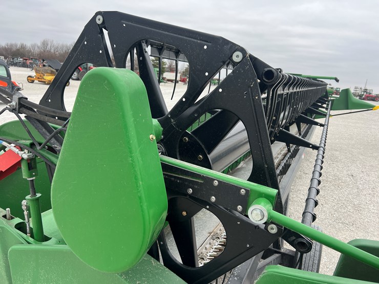 john-deere-630f-image-2