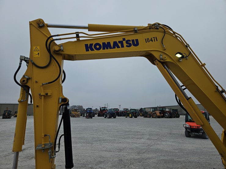 2022-komatsu-pc88mr-11-image-4