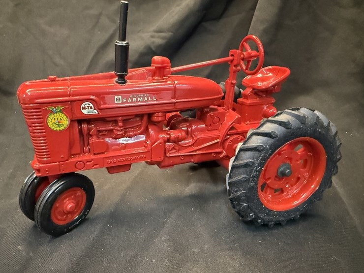 ertl-farmall-super-m-ta-image-5