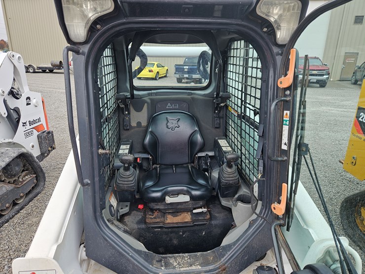 bobcat-t740-image-7