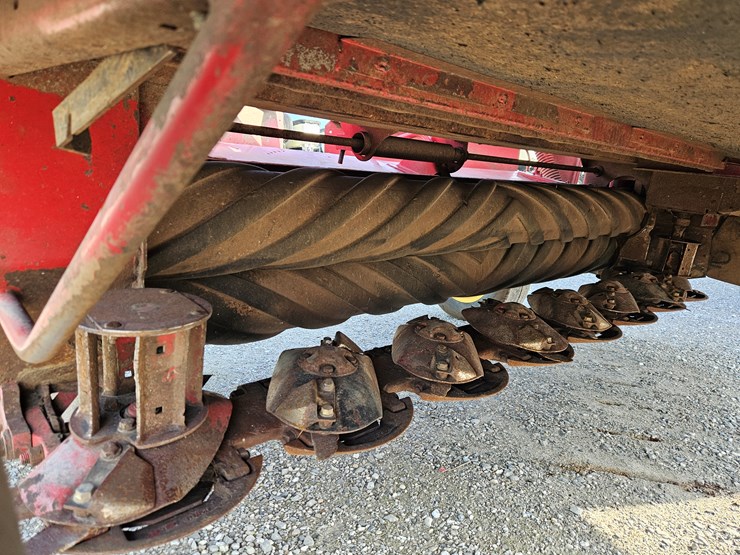 new-holland-h7230-image-4