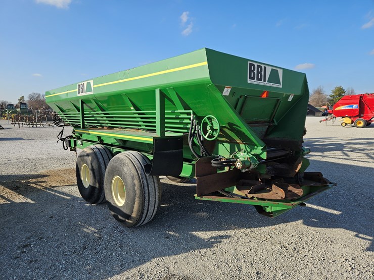 #205201-•-bbi-20-litter-spreader-image-5