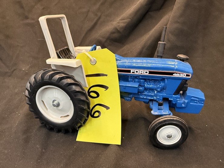 ertl-ford-4630-tractor-image-3