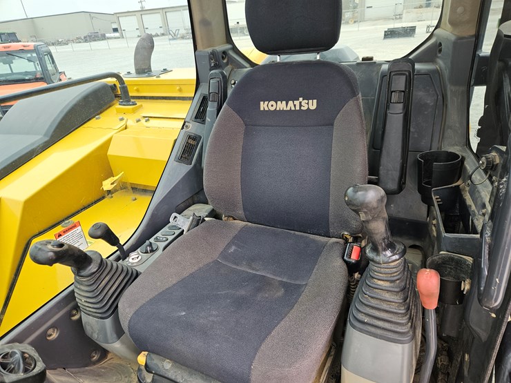 2022-komatsu-pc88mr-11-image-11