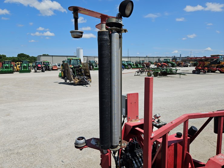 #201995-•-anderson-780sb-bale-wrapper-image-12