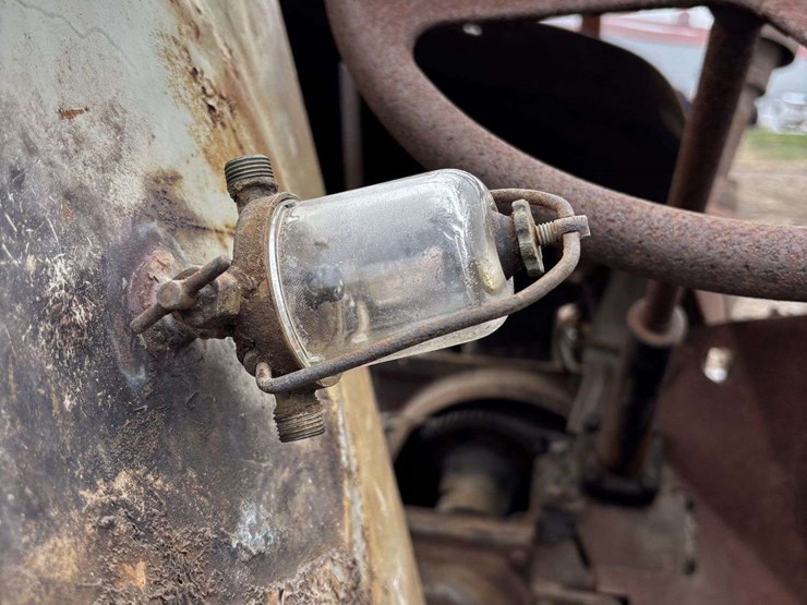 mccormick-deering-wk-40-parts-tractor-image-50