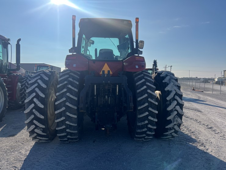 case-ih-magnum-340-image-18