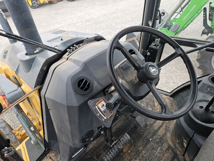 2019-deere-310l-image-23