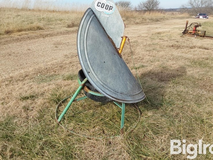 co-op-mineral-feeder-image-7