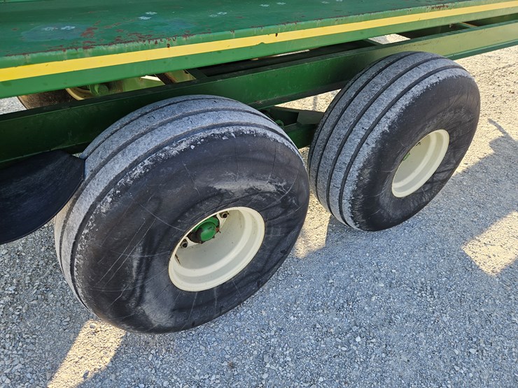 #205201-•-bbi-20-litter-spreader-image-11