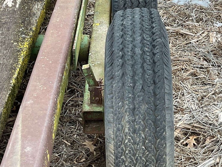 john-deere-28-image-10