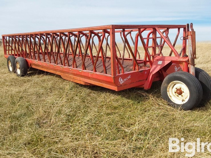 apache-wfw24a2-24'-feeder-wagon-image-3