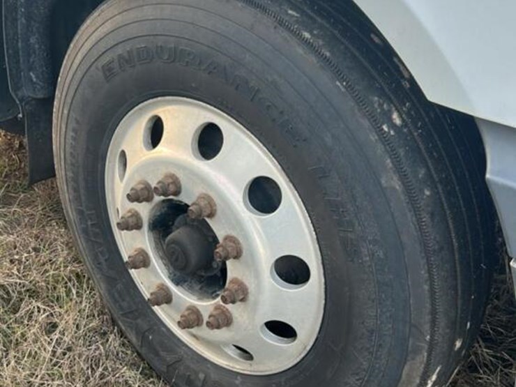 2015-international-prostar-image-4