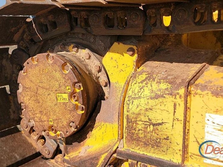 2017-komatsu-d39px-24-image-11