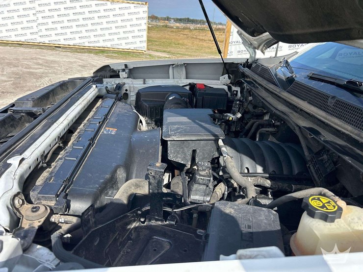 2021-chevrolet-silverado-2500-image-8