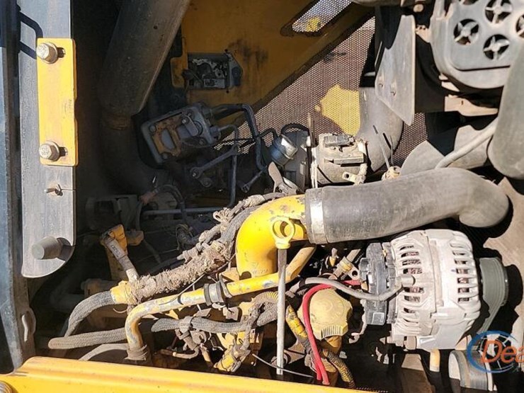 2013-deere-650k-xlt-image-11