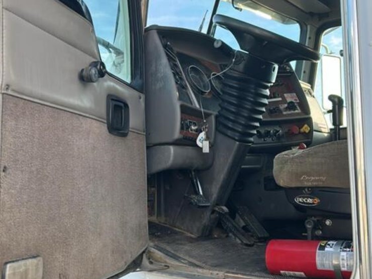 kenworth-t800-image-24