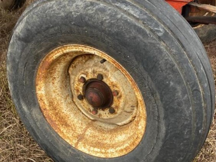 kory-gravity-wagon-w/-hyd.-auger-image-4