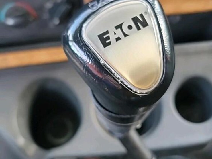 2016-international-prostar-image-21