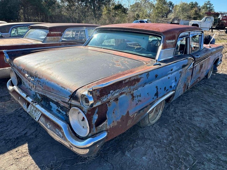 1950-ford-galaxie-image-6