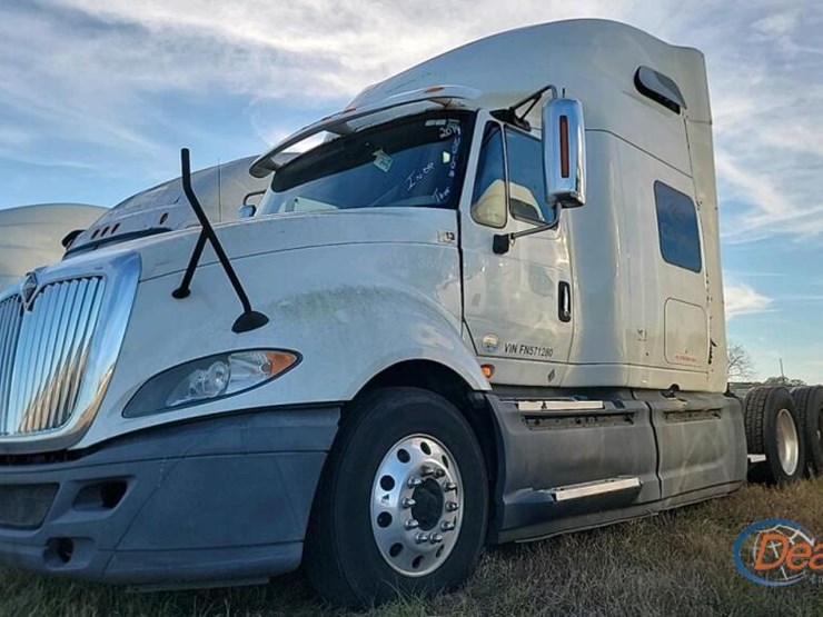 2015-international-prostar-image-4