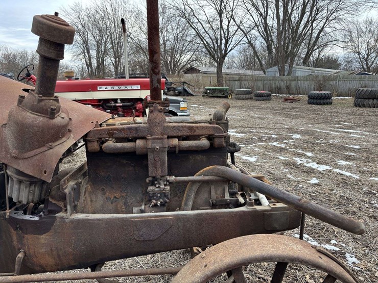 mccormick-deering-wk-40-parts-tractor-image-30