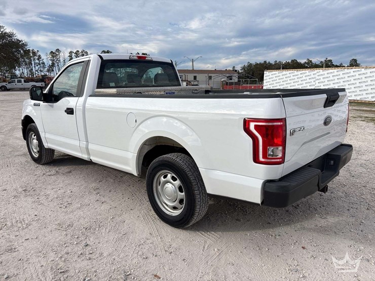 2017-ford-f150-image-4