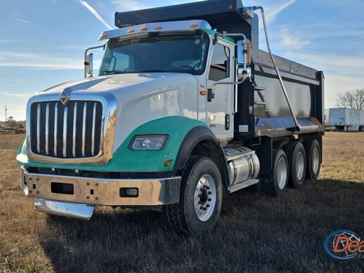 2019-international-hx615-image-1