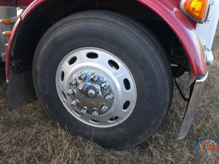 2005-peterbilt-379-image-5