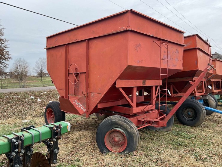 gravity-flow-wagon-image-1